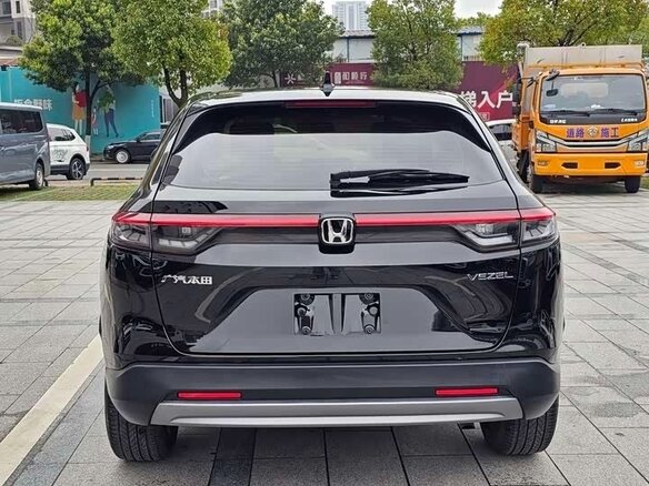 2023 Honda Vezel II, чёрный, 1790000 рублей - вид 4