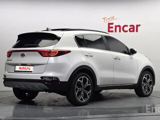 2021 Kia Sportage IV Рестайлинг, белый, 2040000 рублей, вид 3