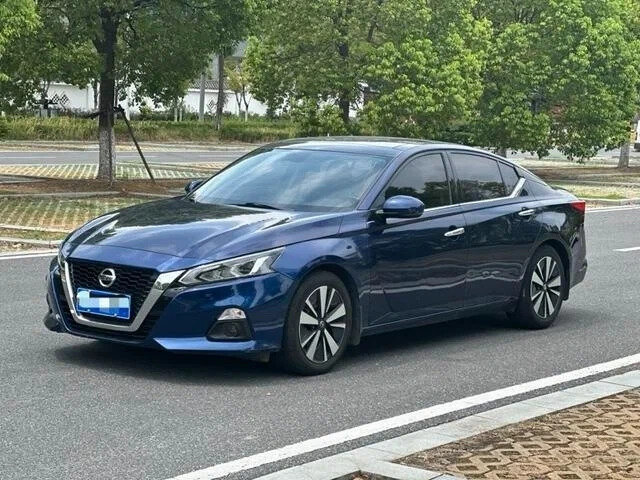 Открыть фотографии: Nissan Altima VI (L34)