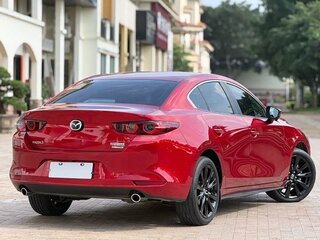 2023 Mazda 3 Axela IV (BP), красный, 1370000 рублей, вид 4