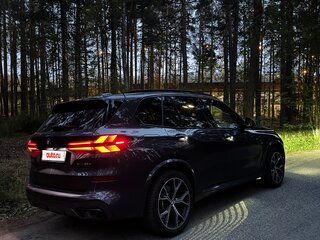2020 BMW X5 40d IV (G05/G18), серый, 9000000 рублей, вид 4