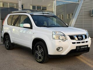 2013 Nissan X-Trail II Рестайлинг, белый, 1299000 рублей, вид 3