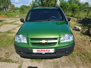 2015 Chevrolet Niva I Рестайлинг, зелёный, 710000 рублей, вид 2
