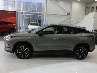 2026 Omoda C5 II, серебристый, 2629000 рублей, вид 4