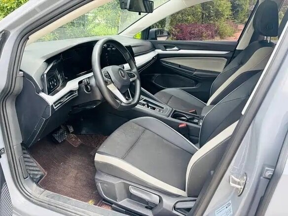 2023 Volkswagen Golf VIII, серый - вид 12