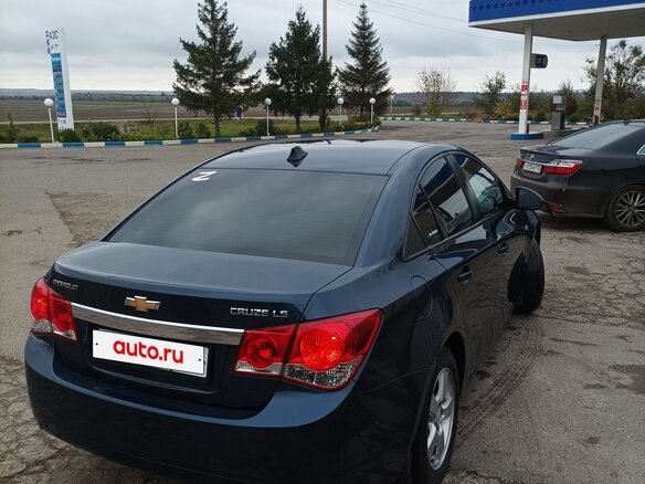 2011 Chevrolet Cruze I, синий, 670000 рублей - вид 3