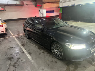 2019 BMW 5 серии 520d xDrive VII (G30/G31/G38), чёрный, 2600000 рублей, вид 4