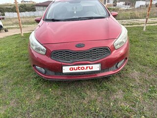 2013 Kia Ceed II, красный, 950000 рублей, вид 4