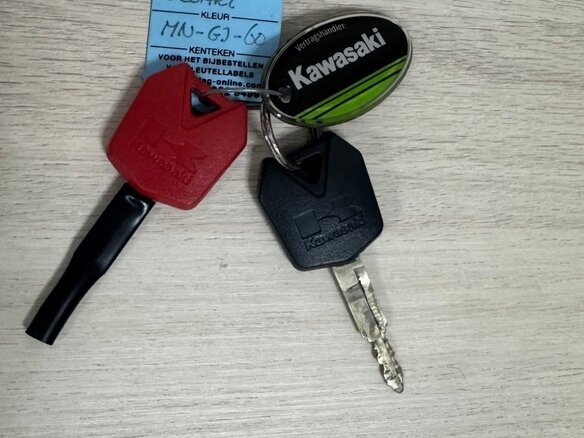 2005 Kawasaki Z 750, чёрный, 350000 рублей - вид 7