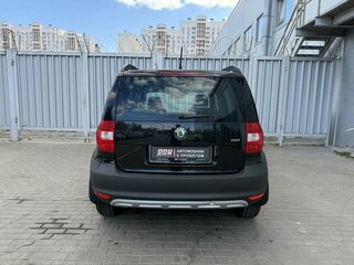2011 Skoda Yeti I, чёрный, 675000 рублей, вид 4