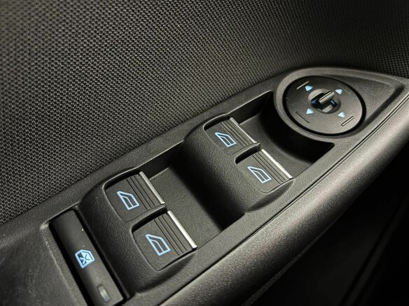 2017 Ford Focus III Рестайлинг, белый, 1025000 рублей - вид 15