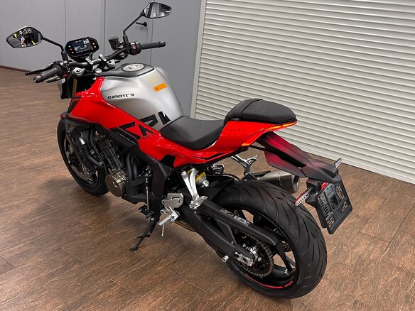2026 QJMotor SRK 800, красный, 820000 рублей - вид 10