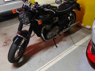 2024 Triumph Bonneville T120, чёрный, 1200000 рублей, вид 1