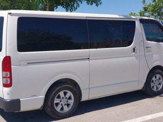 2005 Toyota HiAce H200, белый, 1760000 рублей, вид 3