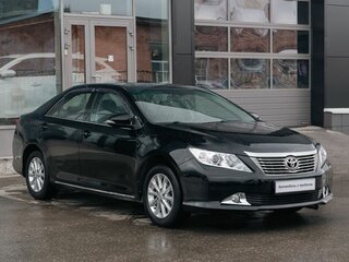 2014 Toyota Camry VII (XV50), чёрный, 1840000 рублей, вид 3