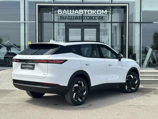 2026 Omoda C7, белый, 3499000 рублей, вид 2