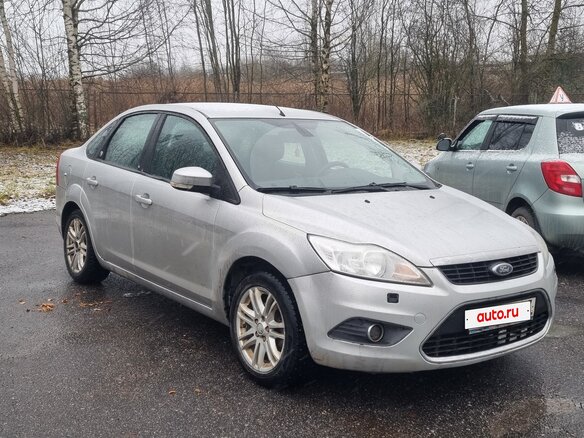 2008 Ford Focus II Рестайлинг, серебристый, 450000 рублей - вид 2