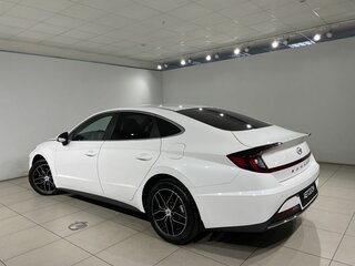 2021 Hyundai Sonata VIII (DN8), белый, 2490000 рублей, вид 4