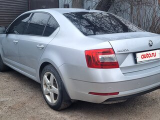 2017 Skoda Octavia III (A7) Рестайлинг, серебристый, 1490000 рублей, вид 4