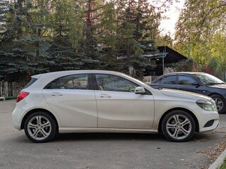 2015 Mercedes-Benz A-Класс 180 III (W176), белый, 1250000 рублей, вид 4