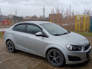2012 Chevrolet Aveo II, серебристый, 800000 рублей, вид 2