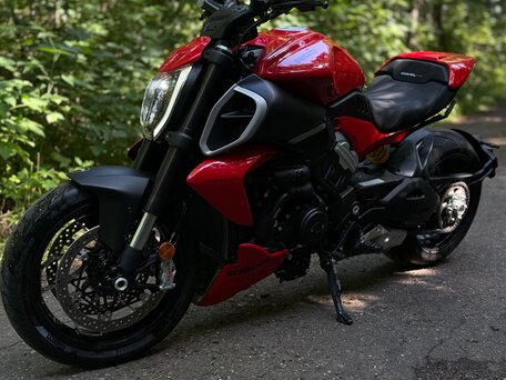2023 Ducati Diavel V4, красный, 2370000 рублей, вид 3