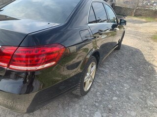 2014 Mercedes-Benz E-Класс 200 IV (W212, S212, C207) Рестайлинг, чёрный, 1600000 рублей, вид 4