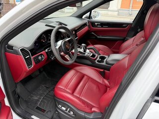 2020 Porsche Cayenne Coupé III, серый, 7900000 рублей, вид 3