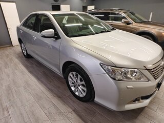 2014 Toyota Camry VII (XV50), серебристый, 1550000 рублей, вид 3