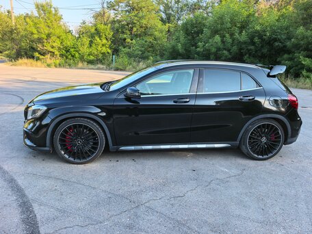 2018 Mercedes-Benz GLA AMG 45 AMG I (X156) Рестайлинг, чёрный, 3800000 рублей, вид 3