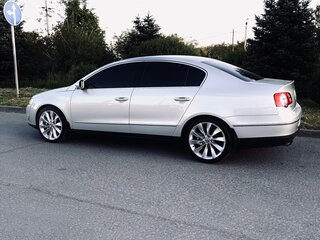 2010 Volkswagen Passat B6, серебристый, 1185000 рублей, вид 1