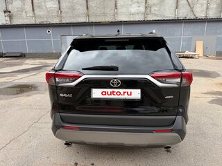 2021 Toyota RAV4 V (XA50), чёрный, 3550000 рублей, вид 4