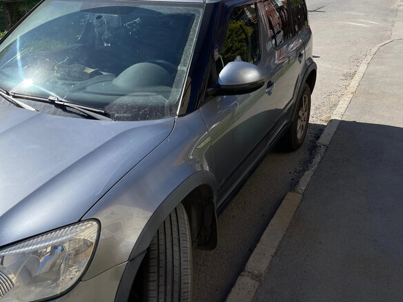 2011 Skoda Yeti I, серый, 680000 рублей - вид 4