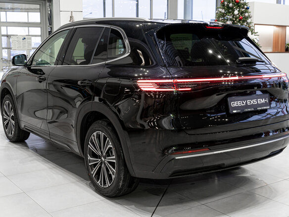 2025 Geely EX5 Гибрид EM-i, чёрный - вид 5