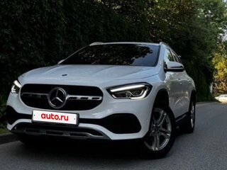 2020 Mercedes-Benz GLA 250 II (H247), белый, 3999999 рублей, вид 4