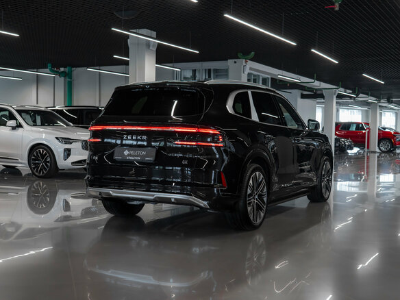 2026 Zeekr 8X 70 kWh, чёрный, 12050000 рублей - вид 4