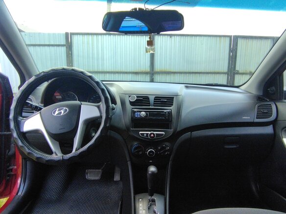 2012 Hyundai Solaris I, красный, 910000 рублей - вид 15