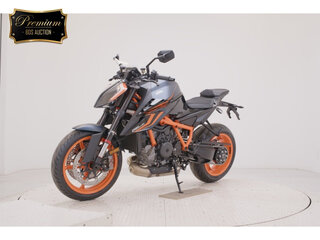 2021 KTM 1290 Super Duke R, чёрный, 1300000 рублей, вид 4