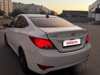 2015 Hyundai Solaris I Рестайлинг, белый, 800000 рублей, вид 5