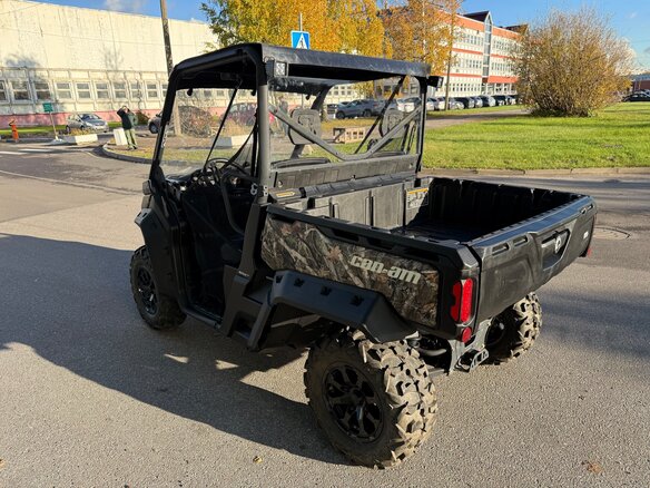2023 BRP Traxter, чёрный - вид 18