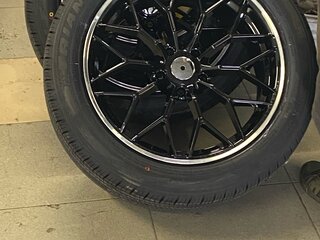 2011 Volkswagen Tiguan I, чёрный, 1550000 рублей, вид 3