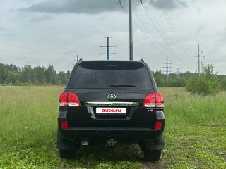 2010 Toyota Land Cruiser 200 Series, чёрный, 4100000 рублей, вид 3