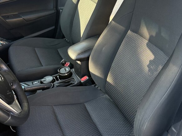 2013 Toyota Corolla XI (E160, E170, E180), белый, 1090000 рублей - вид 6