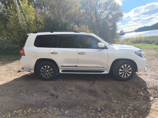 2012 Toyota Land Cruiser 200 Series Рестайлинг 1, белый, 3950000 рублей, вид 4