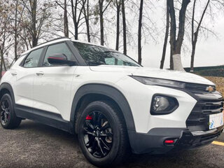 2023 Chevrolet TrailBlazer III, белый, 1170000 рублей, вид 3