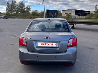 2010 Kia Rio II Рестайлинг, серебристый, 460000 рублей, вид 4