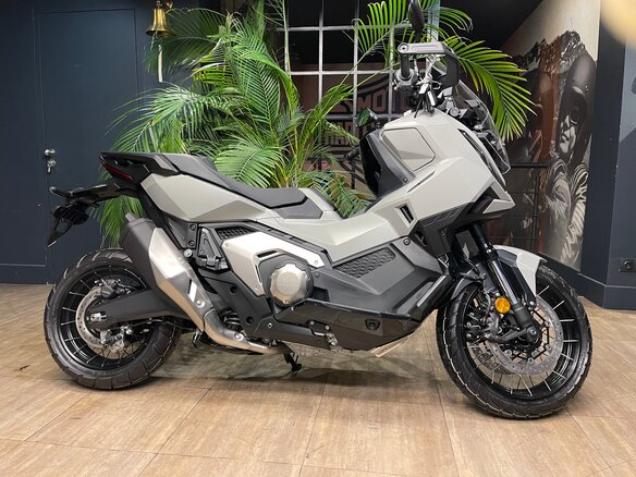 2026 Honda X-ADV, серый, 1850000 рублей - вид 10
