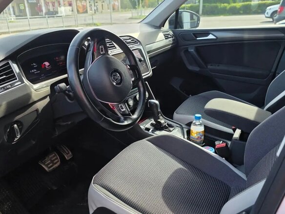 2019 Volkswagen Tiguan II, белый, 3000000 рублей - вид 3