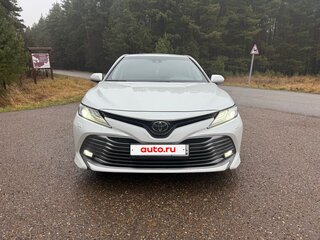 2020 Toyota Camry VIII (XV70), белый, 3000000 рублей, вид 2