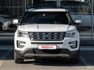 2017 Ford Explorer V Рестайлинг, белый, 2760000 рублей, вид 2